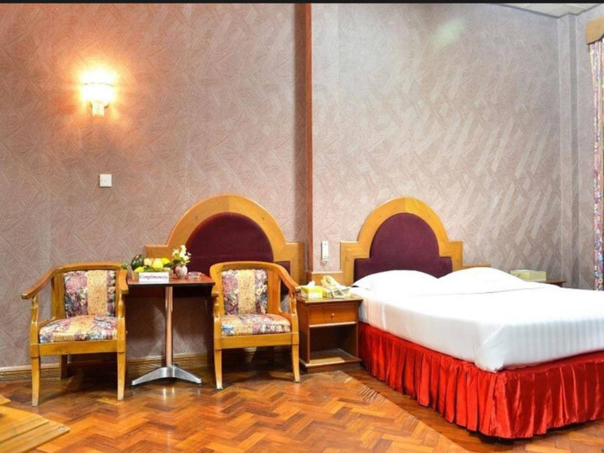 Excel Palace Hotel Yangon Exterior photo